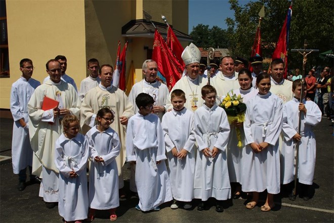 Varaždinski biskup Josip Mrzljak blagoslovio novoizgrađenu kapelu u Novakovcu